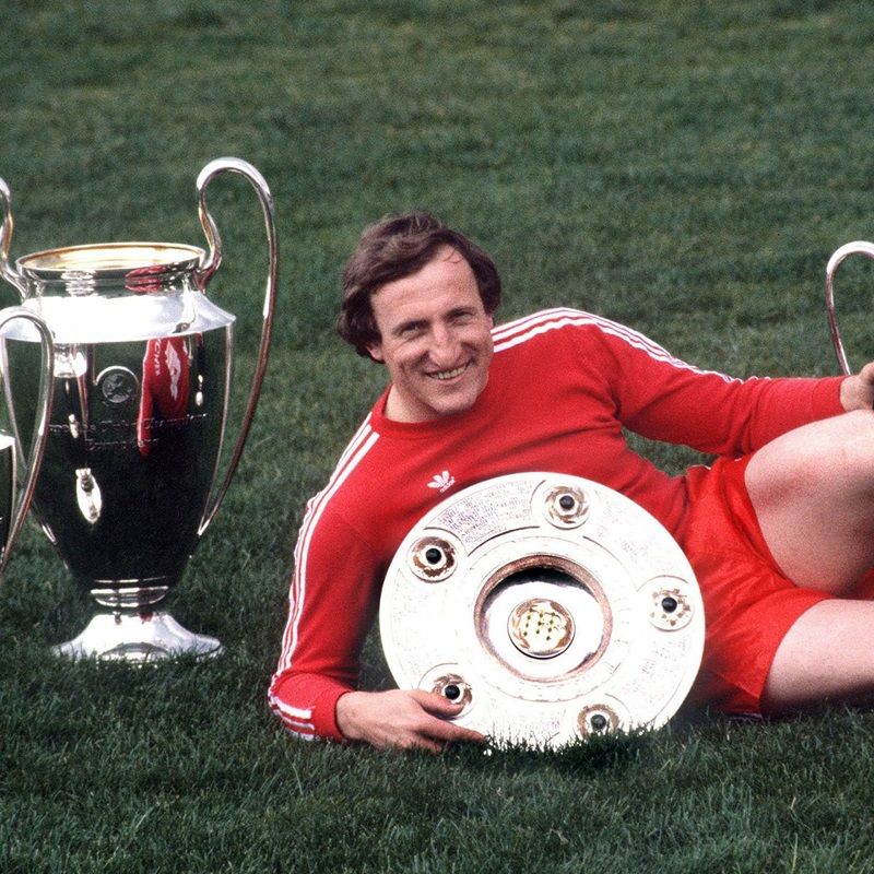Hans - Georg Schwarzenbeck cùng Bayern Munich giành nhiều danh hiệu cao quý